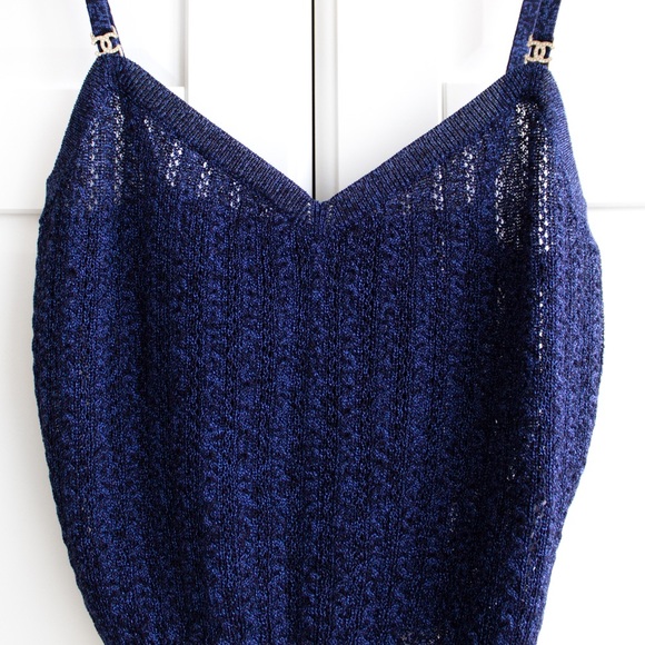 Chanel Spring 2021 Pre-Collection Navy Blue Crystal CC Logo 21P 21S Crop Top - Picture 6 of 9